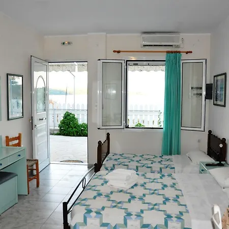 Seafront 3br & * نيدري