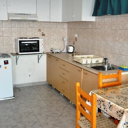 Seafront 3br & بيت للعطل *