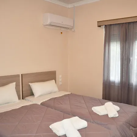 Seafront 3br & *