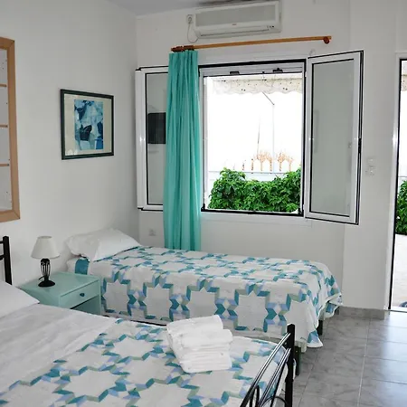 Seafront 3br & * نيدري