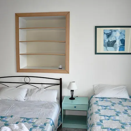 Feriehus Seafront 3br & Nydri (Lefkada)